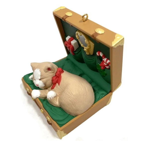 Vintage Hallmark Christmas Ornament 1997 Holiday Keepsakes Cats Naps Kitten Red main image 8